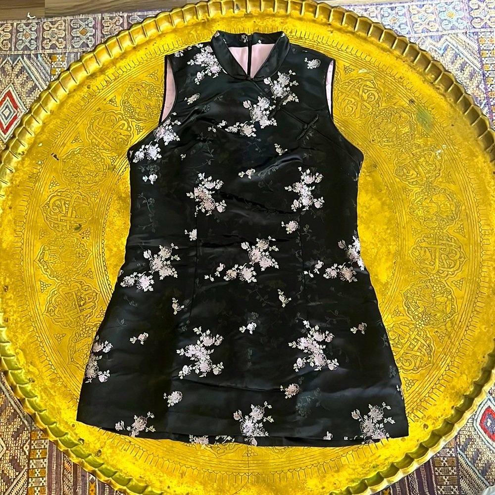 Oriental Inspired Floral Women’s dress.